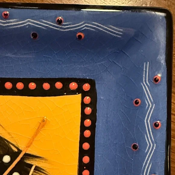 Beautiful 7” African Pottery plate - signed by the artist. Vibrant colors 😍 - Picture 6 of 8